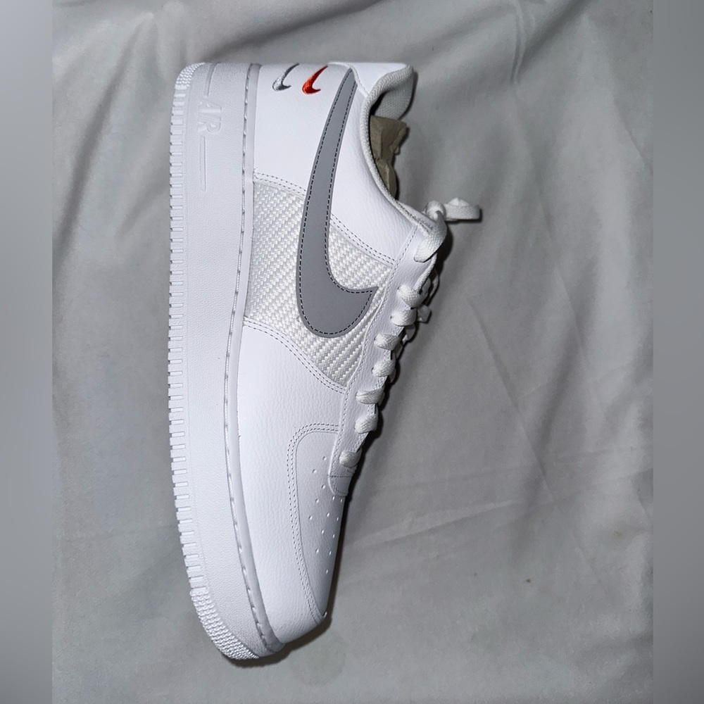 NIKE AIR FORCE 1 LOW SE MINI SWOOSH - Picture 2 of 4